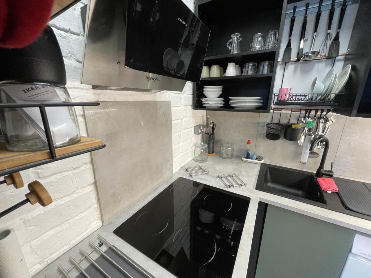 Adeamstays Provides Beautiful Centrally Located 1 And 2 Bed Apartments On Liverpools Boulevard Dış mekan fotoğraf