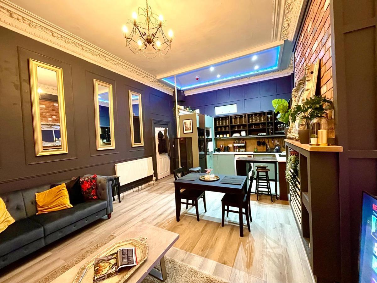 Adeamstays Provides Beautiful Centrally Located 1 And 2 Bed Apartments On Liverpools Boulevard Dış mekan fotoğraf