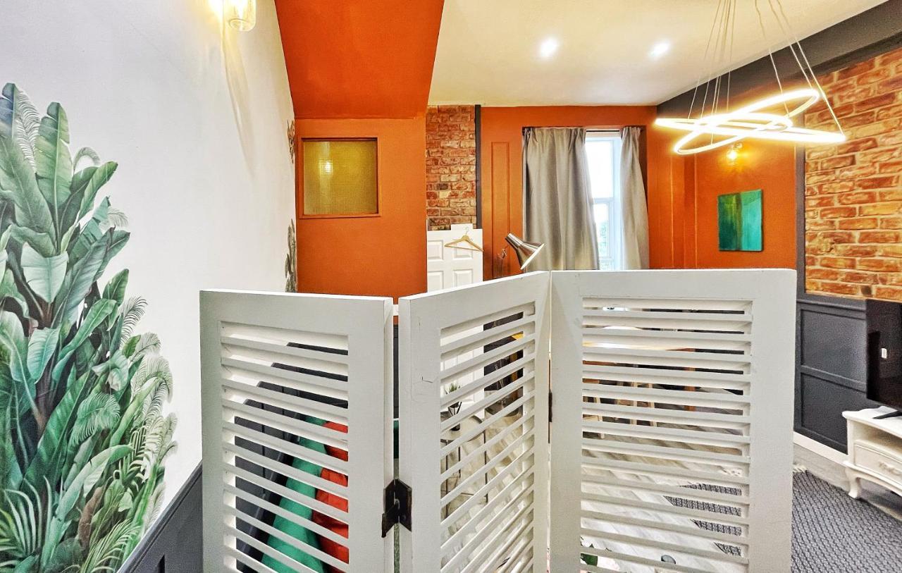Adeamstays Provides Beautiful Centrally Located 1 And 2 Bed Apartments On Liverpools Boulevard Dış mekan fotoğraf